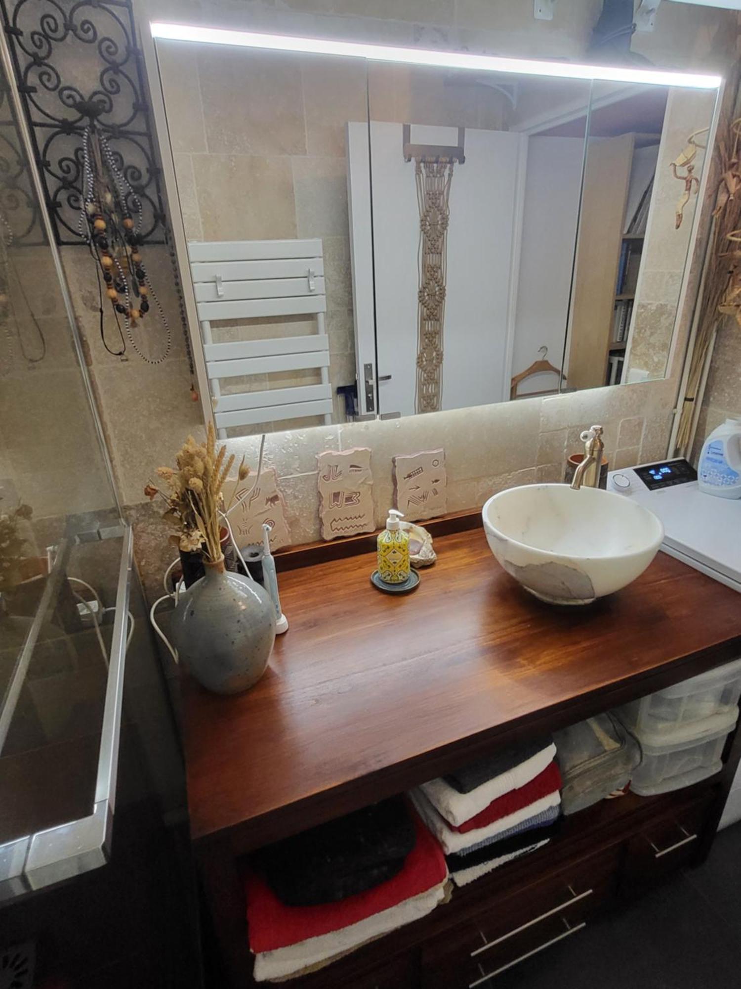 Appartement Excellent Totalement Renove Parijs