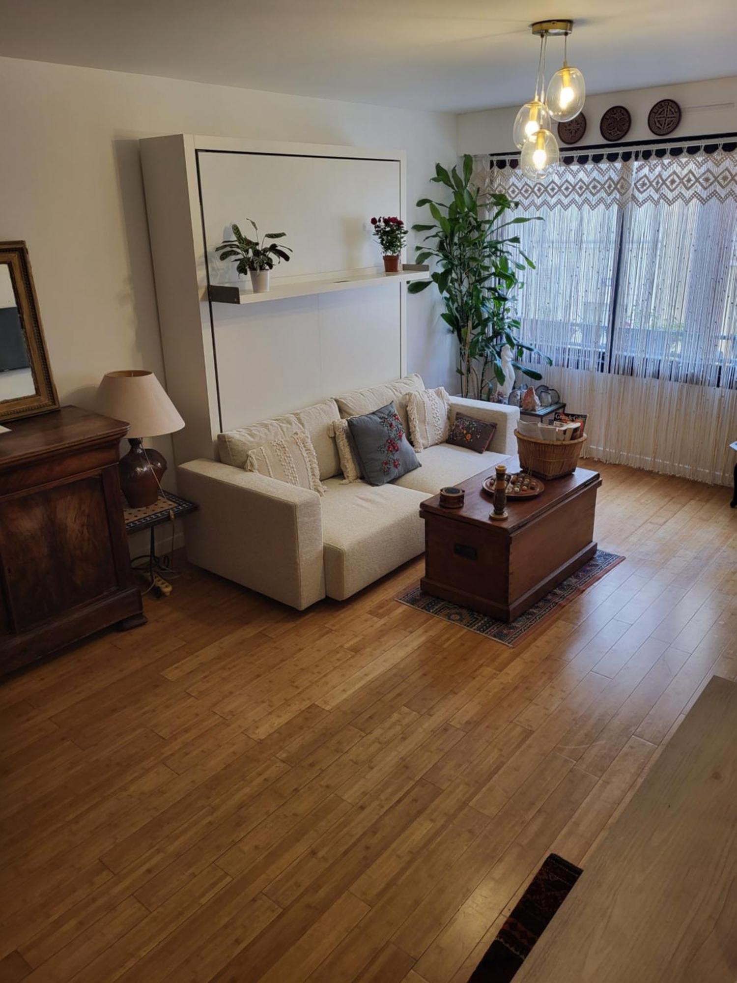 Excellent Totalement Renove Parijs